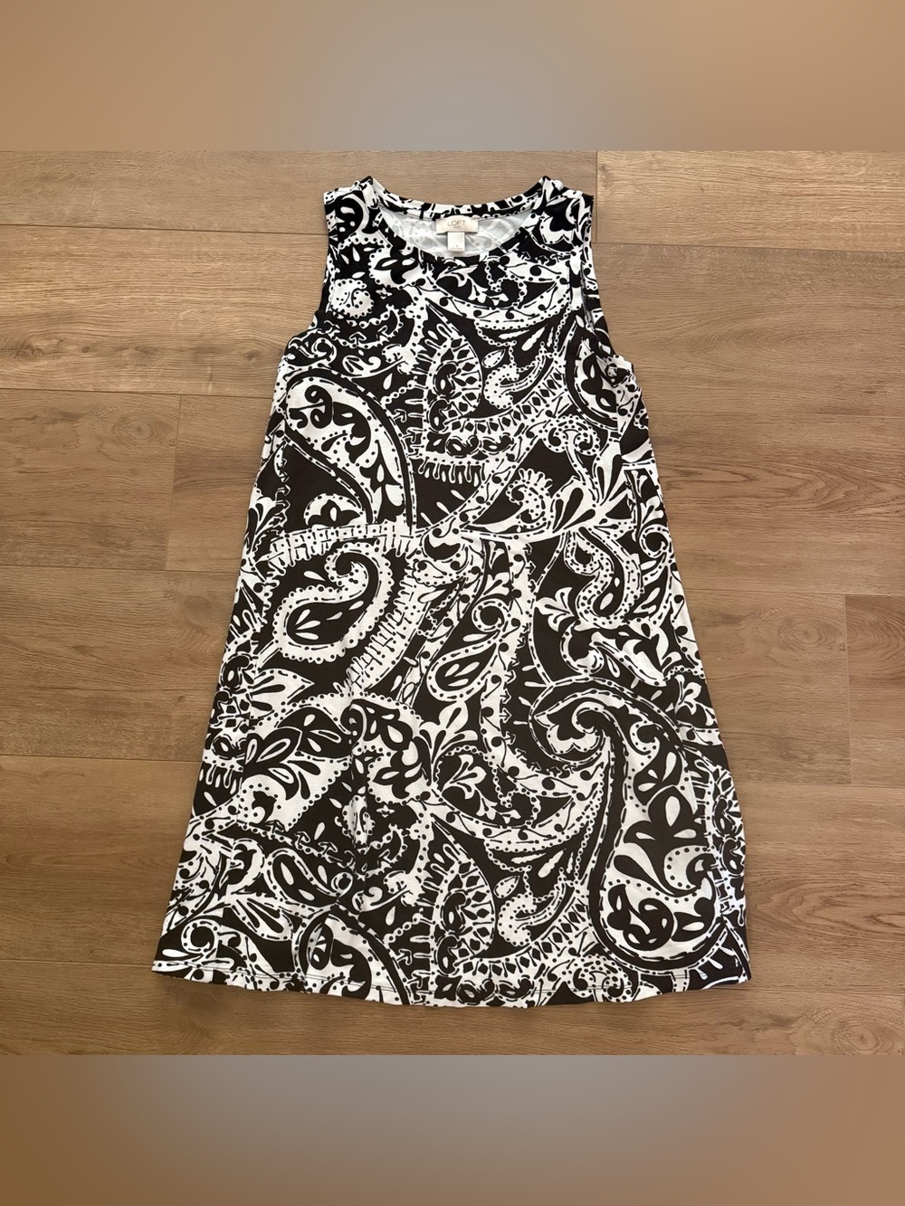 NWOT Ann Taylor LOFT Womens Black White Paisley Sleeveless Shift Dress Sz. Small
